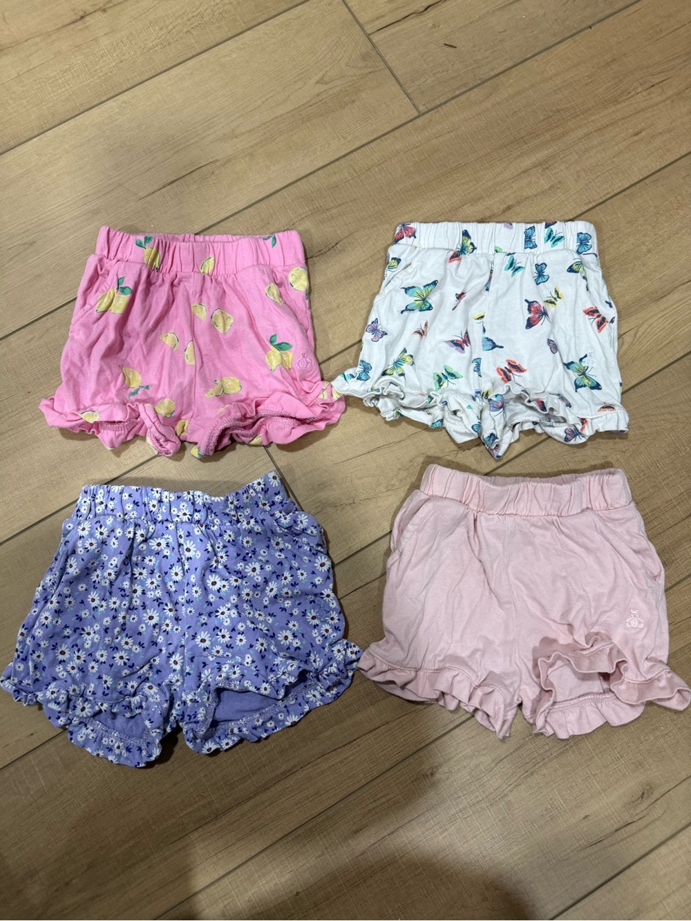 Baby Gap 2T Ruffle Shorts w Pockets!